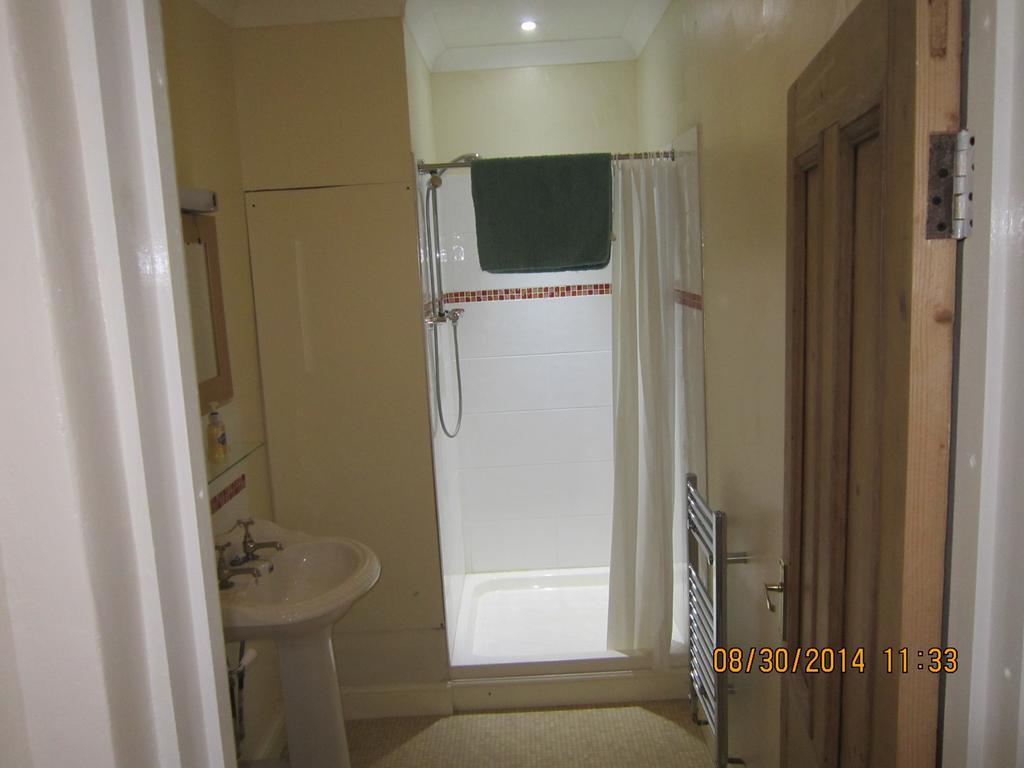 Queen Mary Inn Poole Room photo